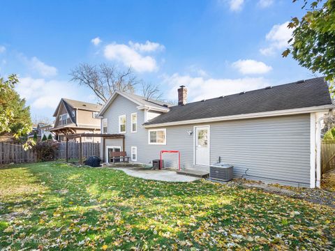 Tiny photo for 325 W Park Avenue, Wheaton, IL 60189 (MLS # 12517708)