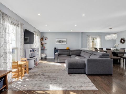 Tiny photo for 325 W Park Avenue, Wheaton, IL 60189 (MLS # 12517708)