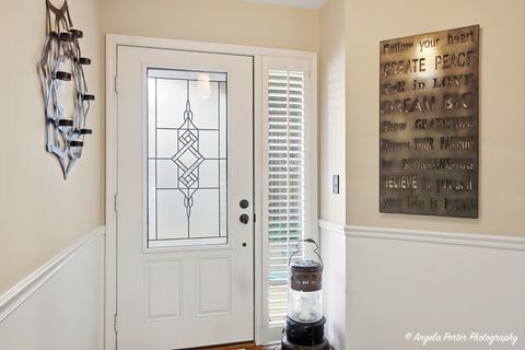 Tiny photo for 890 Shoreline Road #9320, Lake Barrington, IL 60010 (MLS # 12592622)