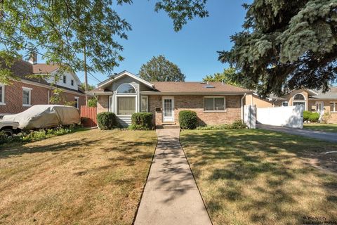 Photo of 152 N May Street, Addison, IL 60101 (MLS # 12484618)