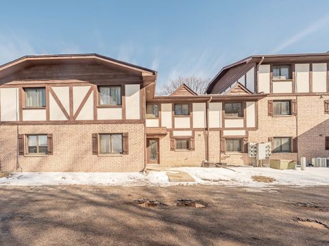 Tiny photo for 2807 Glenwood Lansing Road #211, Lynwood, IL 60411 (MLS # 12557635)