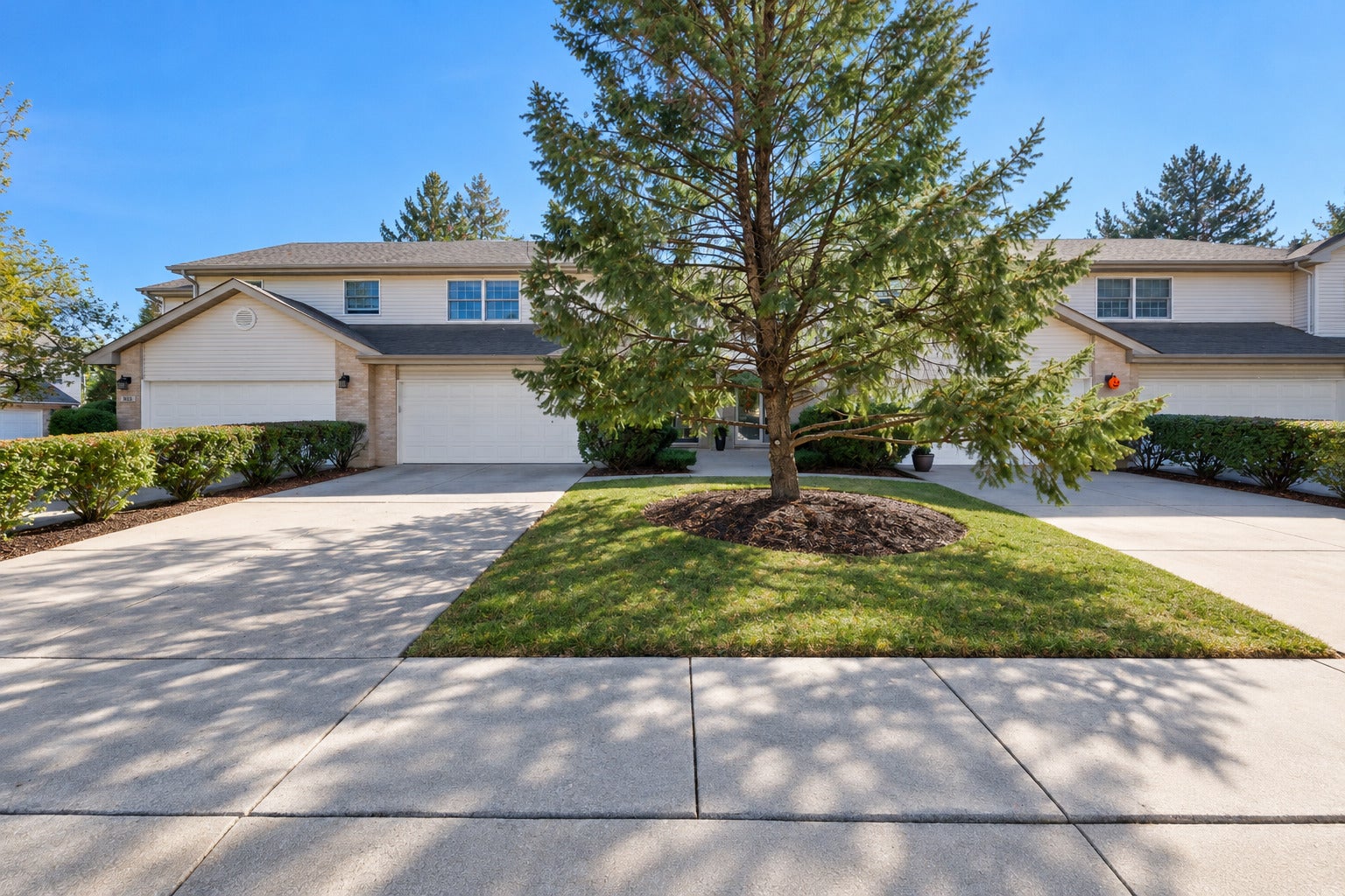 1015 Claremont Drive 1015