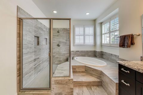 Tiny photo for 557 N Myrtle Avenue, Elmhurst, IL 60126 (MLS # 12486360)