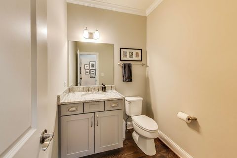 Tiny photo for 557 N Myrtle Avenue, Elmhurst, IL 60126 (MLS # 12486360)