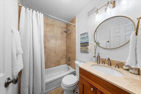 Tiny photo for 450 W Briar Place #11A, Chicago, IL 60657 (MLS # 12590669)