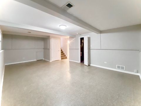 Tiny photo for 112 E 160th Place, South Holland, IL 60473 (MLS # 12547487)