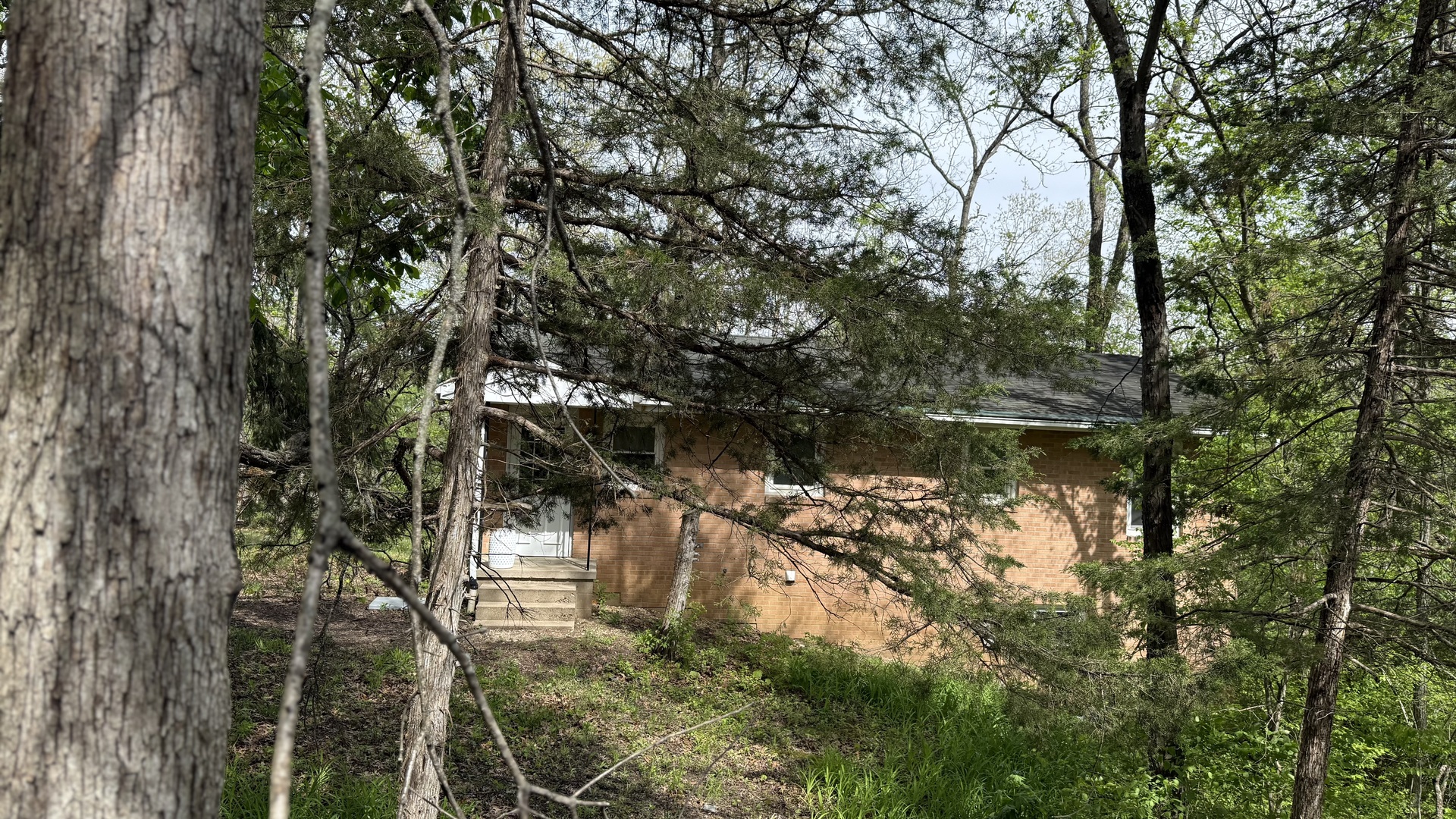 12 Navajo Court