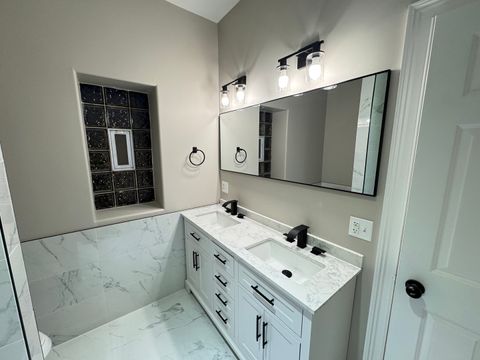 Tiny photo for 543 E 43rd Street #3W, Chicago, IL 60653 (MLS # 12580554)