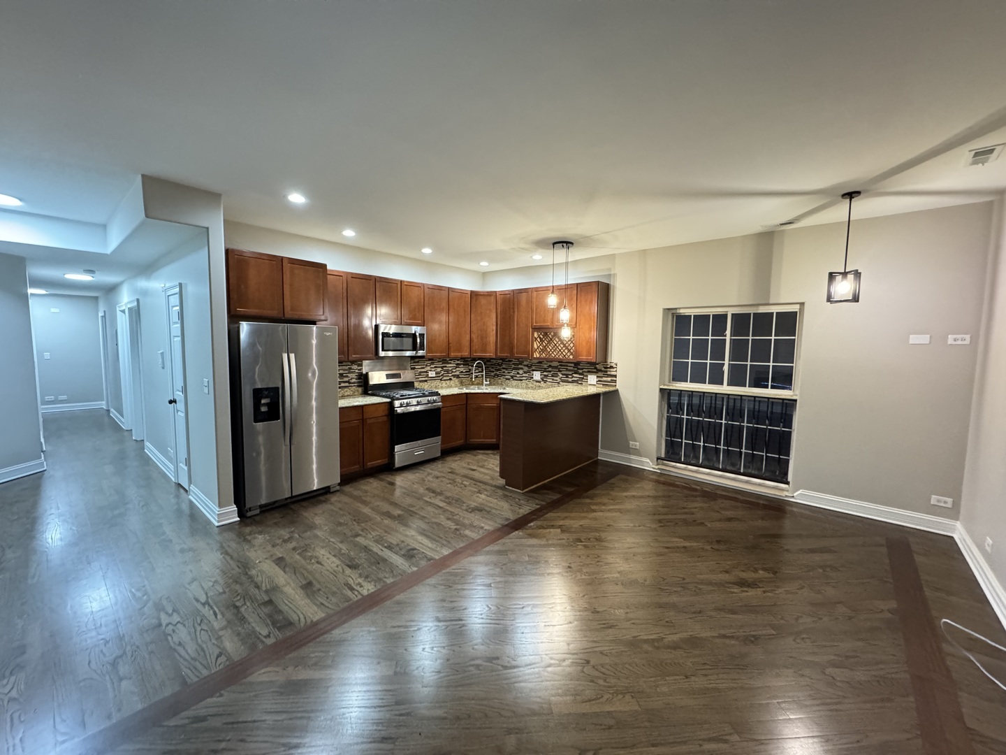 543 E 43rd Street 3W