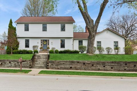 1221 Whirlaway Avenue Naperville IL 60540