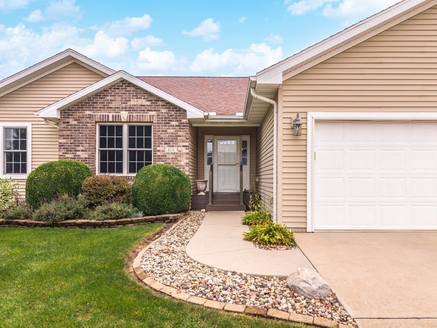 208 Whitetail Lane