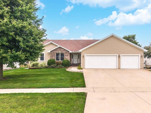 Photo of 208 Whitetail Lane, Hudson, IL 61748 (MLS # 12728743)