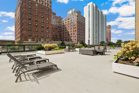 Tiny photo for 3180 N Lake Shore Drive #13C, Chicago, IL 60657 (MLS # 12473611)