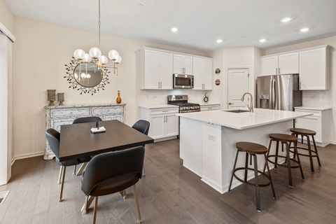 Tiny photo for 2646 Martini Street, Mundelein, IL 60060 (MLS # 12574594)