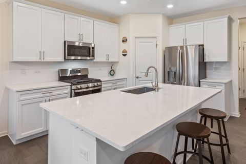 Tiny photo for 2646 Martini Street, Mundelein, IL 60060 (MLS # 12574594)