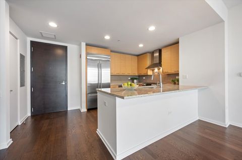 Tiny photo for 240 E Illinois Street #2204, Chicago, IL 60611 (MLS # 12504451)