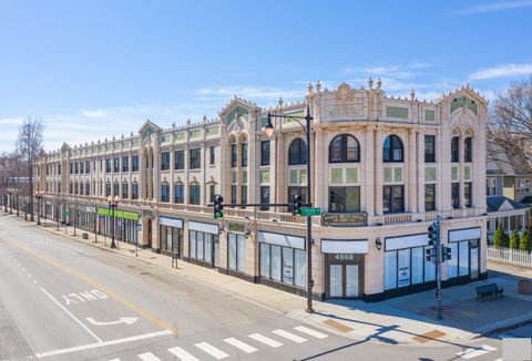 4558 N Clark Street Chicago IL 60640