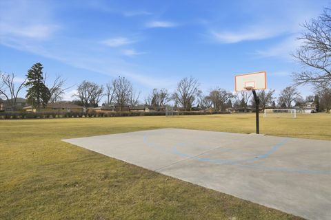 Tiny photo for 130 N Horner Lane, Mount Prospect, IL 60056 (MLS # 12610593)