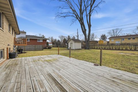 Tiny photo for 130 N Horner Lane, Mount Prospect, IL 60056 (MLS # 12610593)
