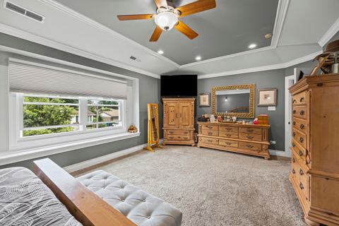 Tiny photo for 130 S Elm Tree Lane, Elmhurst, IL 60126 (MLS # 12453636)