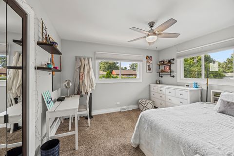 Tiny photo for 130 S Elm Tree Lane, Elmhurst, IL 60126 (MLS # 12453636)