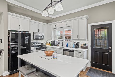 Tiny photo for 130 S Elm Tree Lane, Elmhurst, IL 60126 (MLS # 12453636)