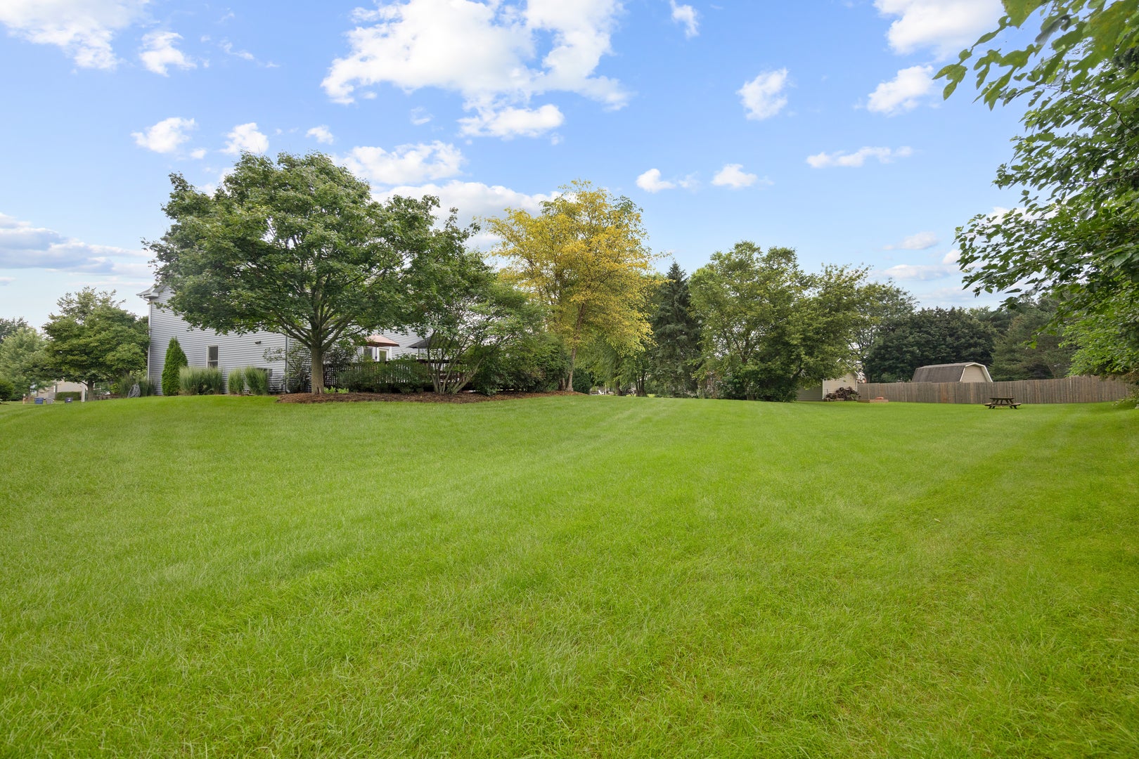 2877 Sarah Court