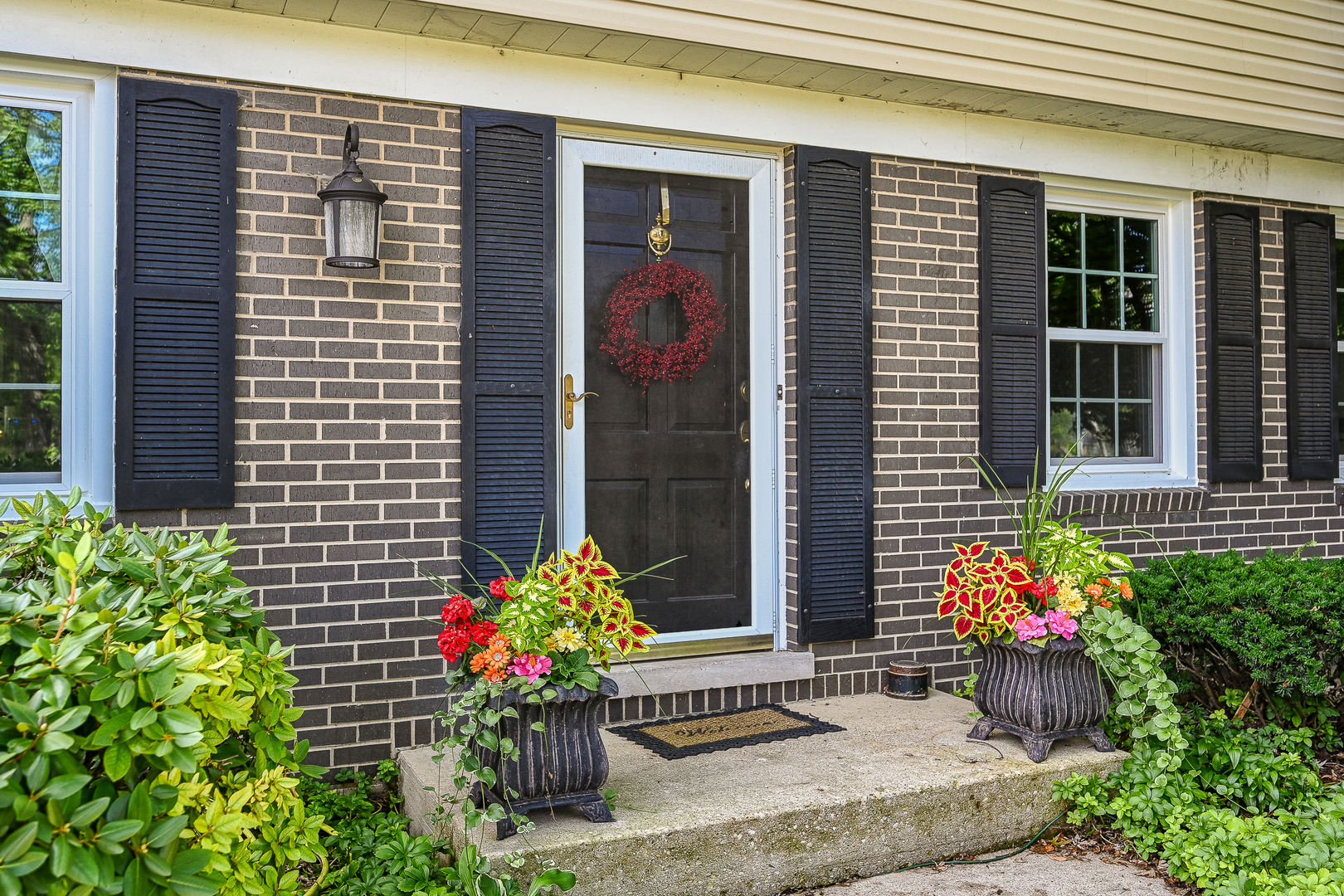 25W651 Towpath Court