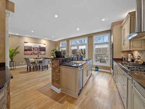 Tiny photo for 2048 Valor Court, Glenview, IL 60026 (MLS # 12630917)