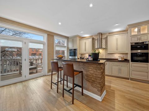 Tiny photo for 2048 Valor Court, Glenview, IL 60026 (MLS # 12630917)