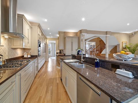Tiny photo for 2048 Valor Court, Glenview, IL 60026 (MLS # 12630917)
