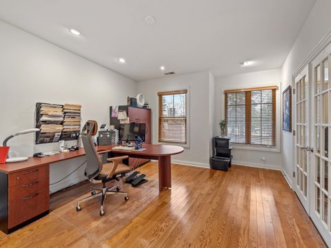 Tiny photo for 2048 Valor Court, Glenview, IL 60026 (MLS # 12630917)