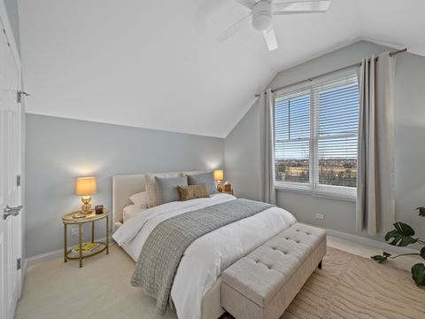 Tiny photo for 2048 Valor Court, Glenview, IL 60026 (MLS # 12630917)