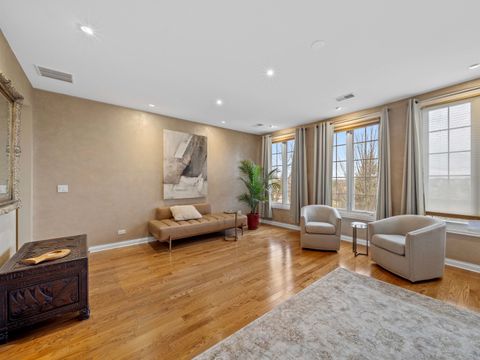 Tiny photo for 2048 Valor Court, Glenview, IL 60026 (MLS # 12630917)