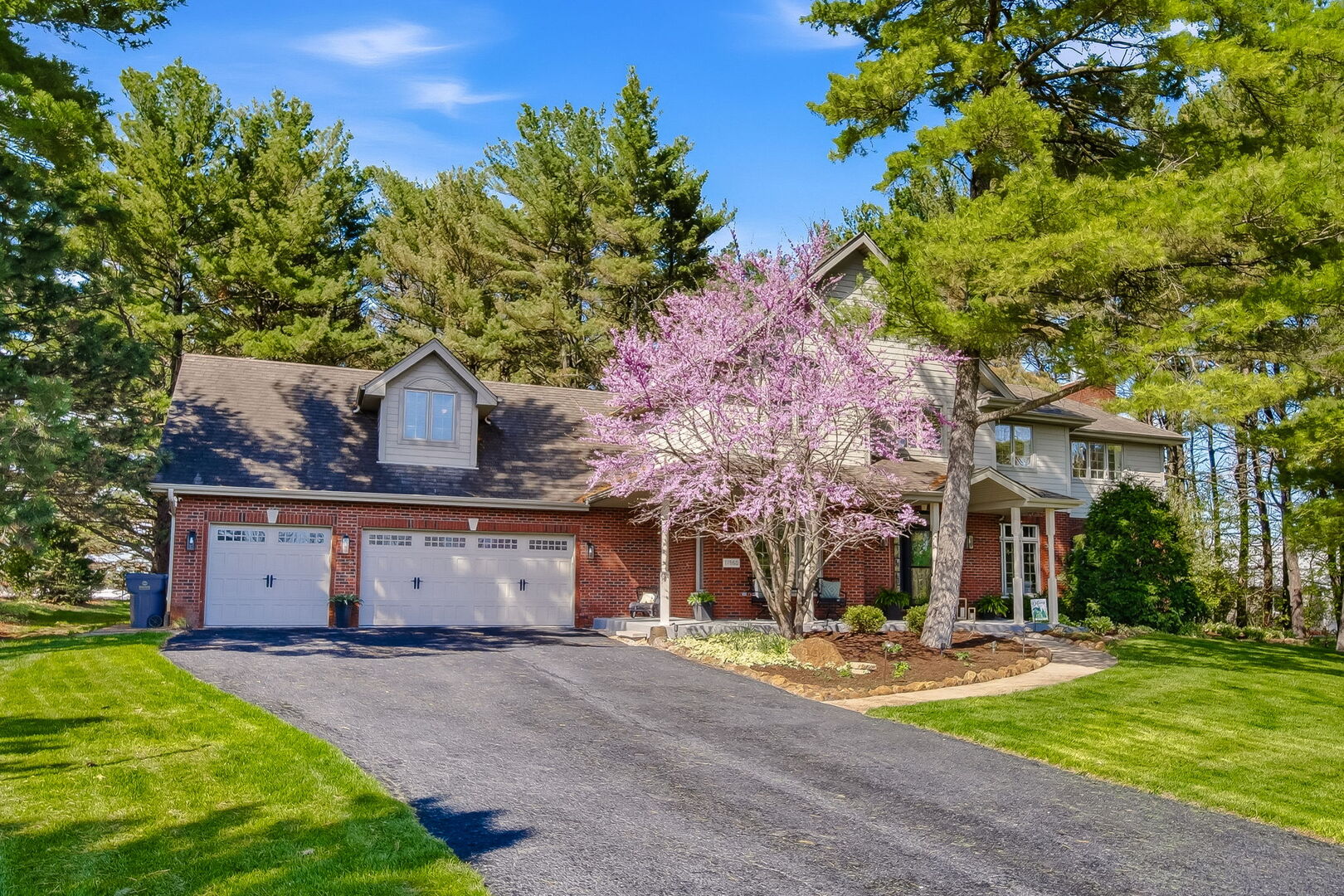 17960 S HUNT CLUB Drive