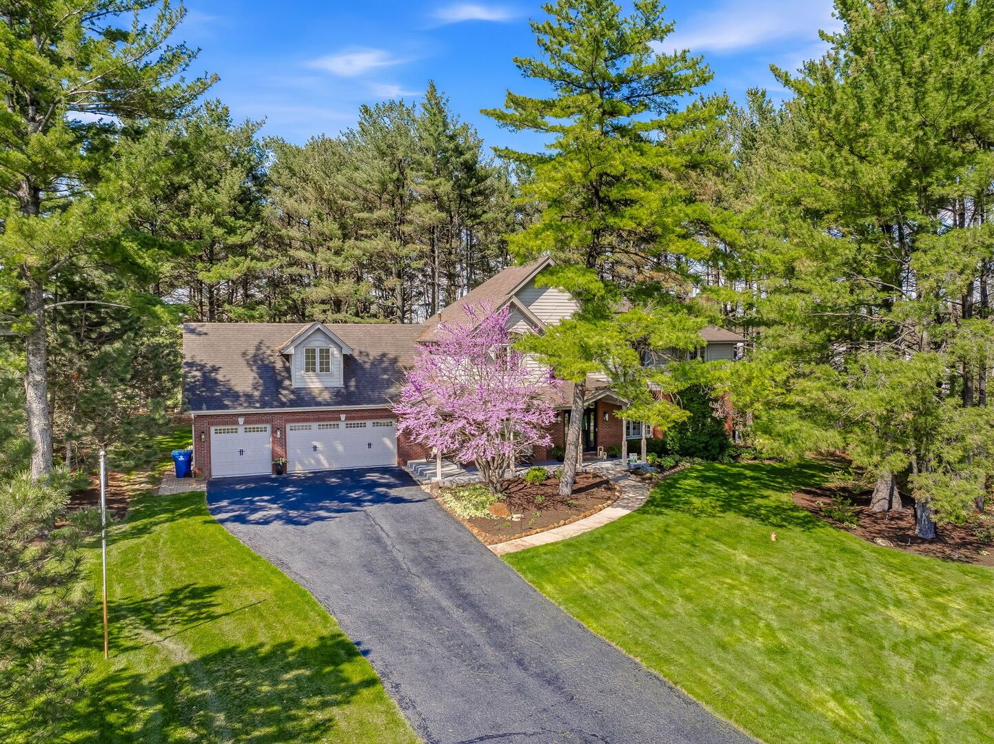 17960 S HUNT CLUB Drive