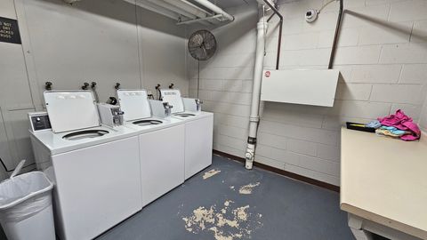 Tiny photo for 1321 S Finley Road #105, Lombard, IL 60148 (MLS # 12523198)