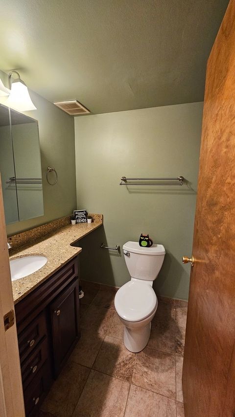 Tiny photo for 1321 S Finley Road #105, Lombard, IL 60148 (MLS # 12523198)