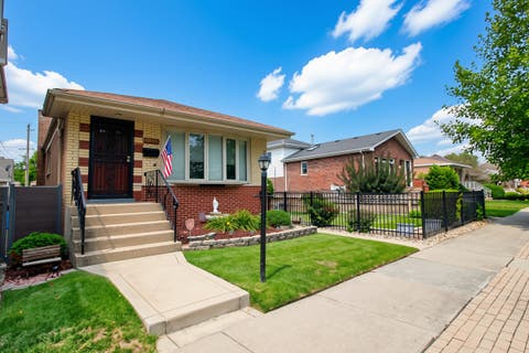 Tiny photo for 10756 S Albany Avenue, Chicago, IL 60655 (MLS # 12727765)