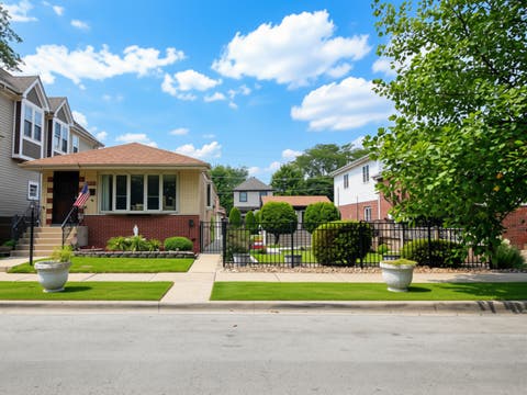 Photo of 10756 S Albany Avenue, Chicago, IL 60655 (MLS # 12727765)