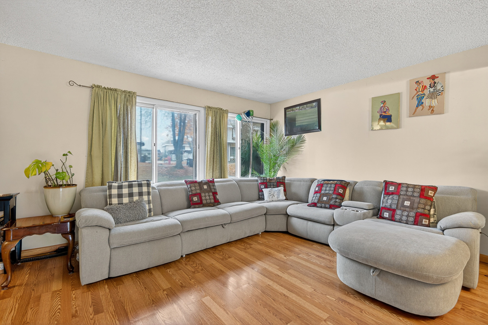 5525 Pebblebeach Drive