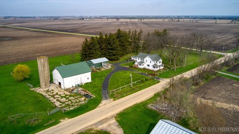 Photo of 7930 E Line Road, Kirkland, IL 60146 (MLS # 12613864)