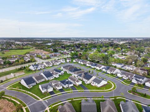 Tiny photo for 777 W Fairway Drive, Addison, IL 60101 (MLS # 12631102)
