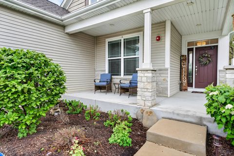 Tiny photo for 777 W Fairway Drive, Addison, IL 60101 (MLS # 12631102)