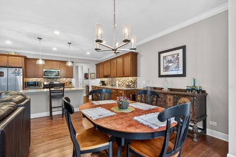Tiny photo for 777 W Fairway Drive, Addison, IL 60101 (MLS # 12631102)