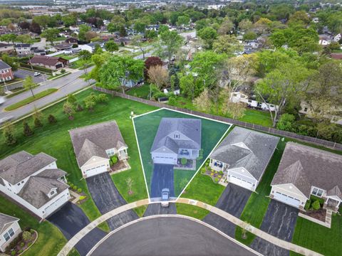 Tiny photo for 777 W Fairway Drive, Addison, IL 60101 (MLS # 12631102)