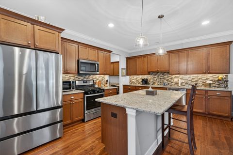 Tiny photo for 777 W Fairway Drive, Addison, IL 60101 (MLS # 12631102)