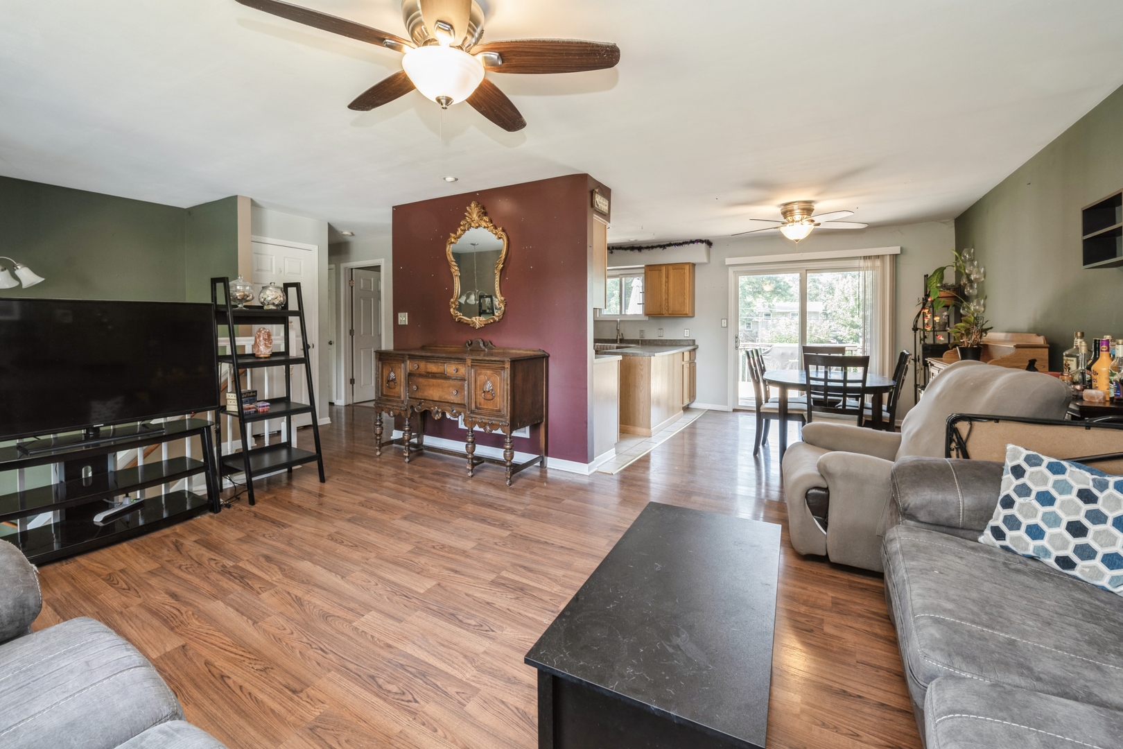 4910 Willow Lane
