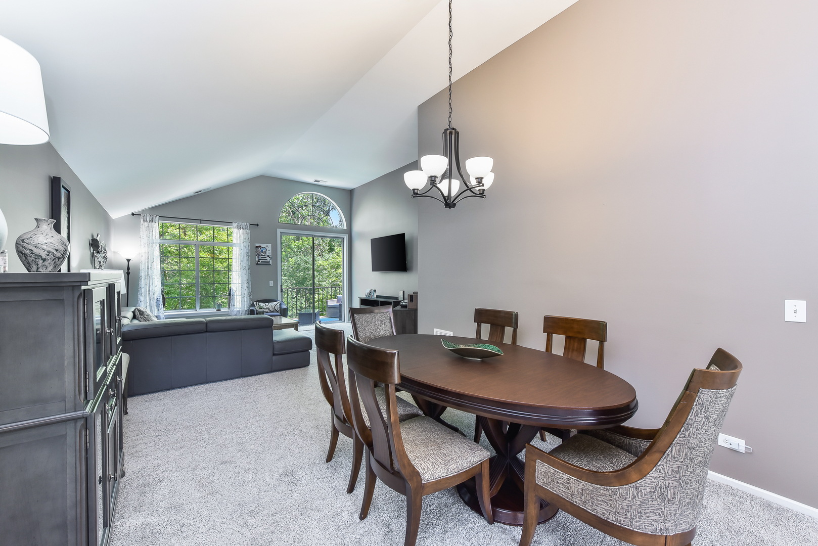 30W050 Willow Lane 30W050