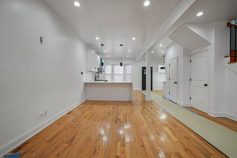 Tiny photo for 6845 S Saint Lawrence Avenue, Chicago, IL 60637 (MLS # 12525088)